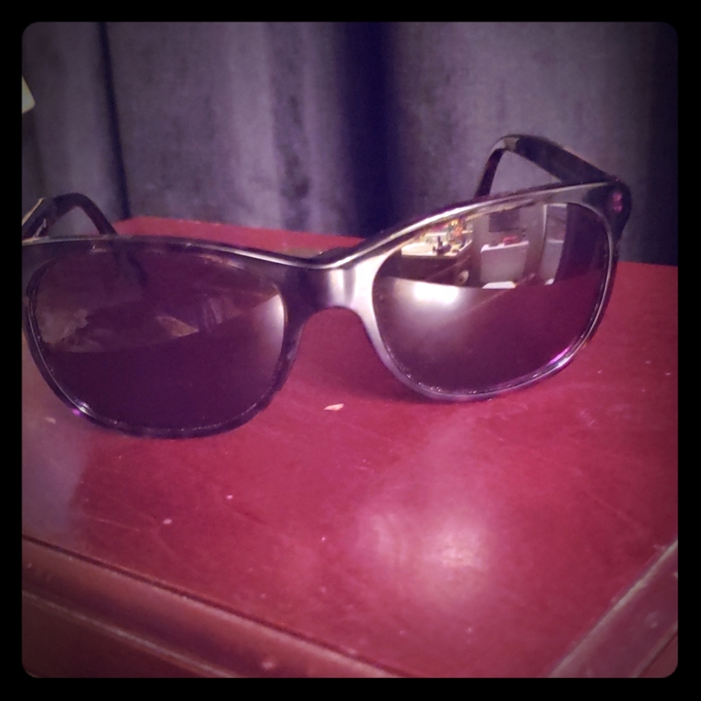 Sunglasses(Burberry)!!